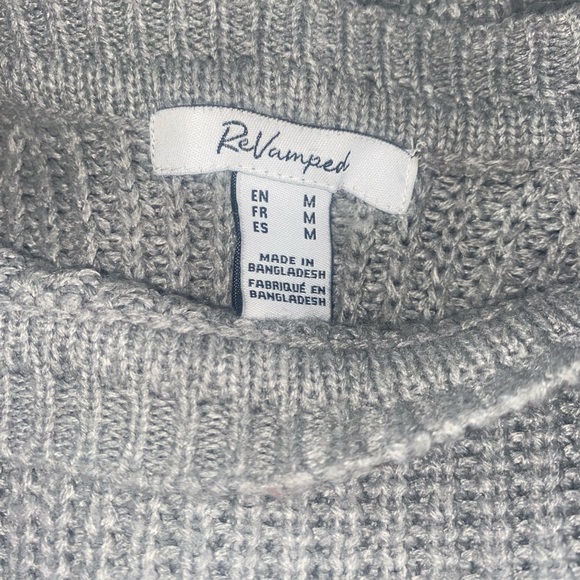 Revamped grey roll neck sweater in good condition. (Worn:3) - Picture 3 of 3